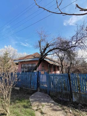 Vând locație, teren + casa bătrâneasca Prahova, Comuna Drăgănești-Sat Hătcărău 