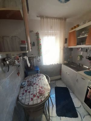 Vând apartament cu 3 camere Piatra Neamt - imagine 9