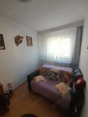 Vând apartament cu 3 camere Piatra Neamt - imagine 6