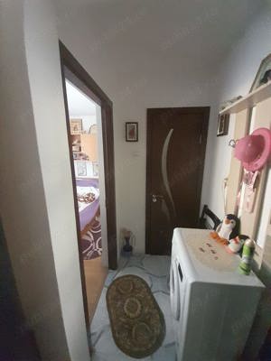 Vând apartament cu 3 camere Piatra Neamt - imagine 8