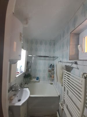 Vând apartament cu 3 camere Piatra Neamt - imagine 3