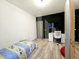 Apartament 3 camere cu scara interioara in Cetate - imagine 8