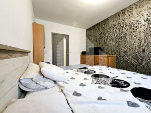 Apartament 3 camere cu scara interioara in Cetate - imagine 5