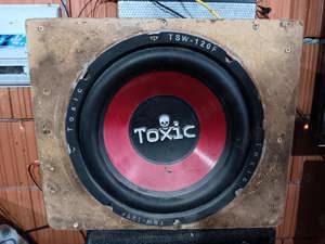 subwoofer auto Toxic Tsw-120f 1000w max