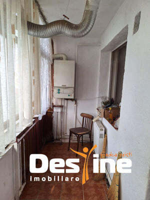 Apartament 3C, Podul Ros bd. N. Iorga 70 mp-105k,decomandat - imagine 10