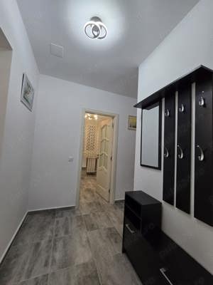 Inchiriez apartament cu 3 camere - imagine 6