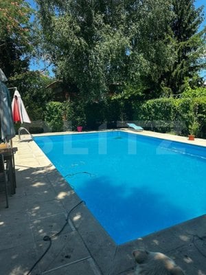 Proprietate Exclusivistă: 2 Case, Piscină și Teren de Tenis pe 3833 mp