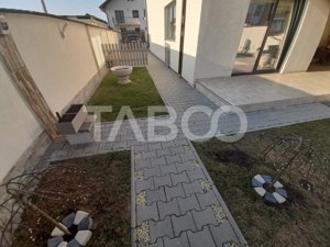 Casa de vanzare in Arhitectilor Sibiu cu carport terasa curte - imagine 15