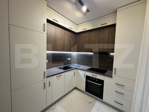 Apartament 3 camere, 71 mp, loc de parcare, zona Central - imagine 2