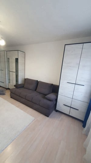 Apartament cu doua camere de închiriat, zona Dumbrava Nord, etajul 1 