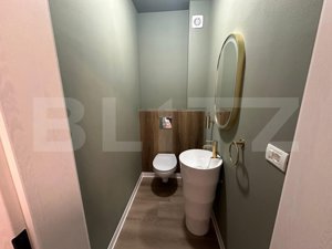 Apartament cu 3 camere, 71mp, 1 parcare, zona Central - imagine 4