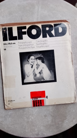 Hartie foto Ilford Ilfospeed Medium Weight 4,44M, 24x30,5cm