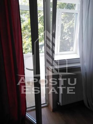 Apartament cu 2 camereultracentralrenovat totul nou - imagine 7