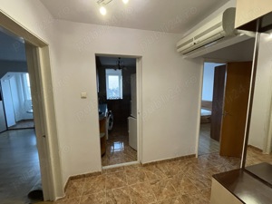 Apartament cu 2 camere, renovat si mobilat - imagine 5