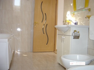 Apartament mansarda zona Lipovei - imagine 6