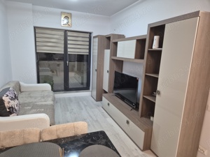 Închiriez apartament în regim hotelier  - imagine 2