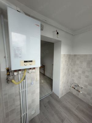 Vând apartament 2 camere decomandat pe strada Viilor Nr 3 - imagine 4