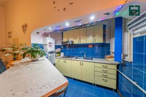 Apartament la casă cu loc de parcare Aradul nou - imagine 4