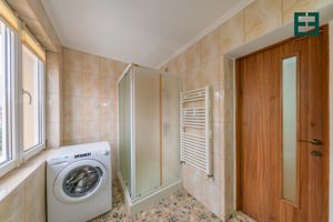 Apartament la casă cu 2 camere zona UTA - imagine 9