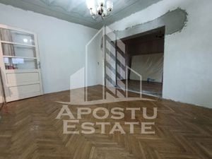 Casa P+1, toate utilitatile, garaj, necesita renovare, Girocului - imagine 3