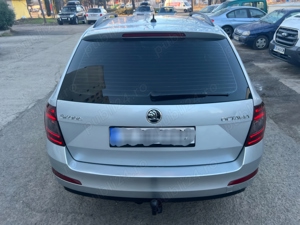 Vând Skoda Octavia Laurin & Klement 2016 4x4 - imagine 3 Vând Skoda Octavia Laurin & Klement 2016 4x4 - imagine 3