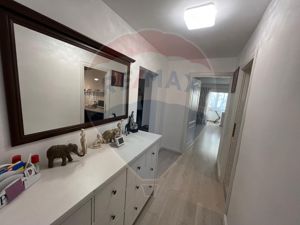 Apartament cu 3 camere în zona Tineretului - imagine 6