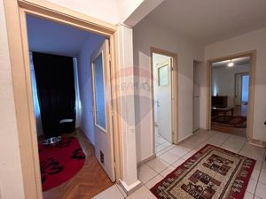 Apartament cu 3 camere de închiriat în zona Valea Rosie - imagine 6