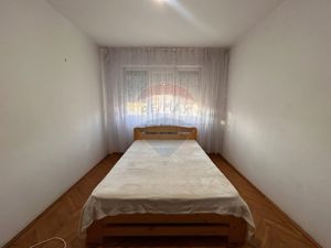 Apartament cu 3 camere de închiriat în zona Valea Rosie - imagine 2