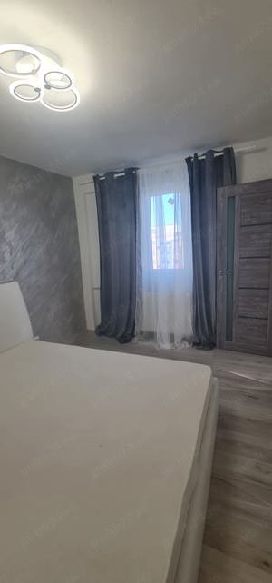 Vand Apartament 3 camere Piata Resita Stradal Sector 4 Bucuresti  Mobilat si  Utilat   - imagine 2