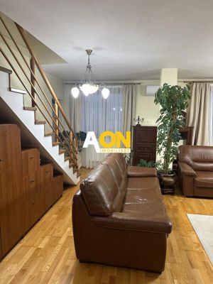 Apartament 3 Camere Zona Cetate, cu Scara Interioara - imagine 2