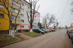 Apartament cu 4 camere de vânzare în zona Iosia - imagine 2