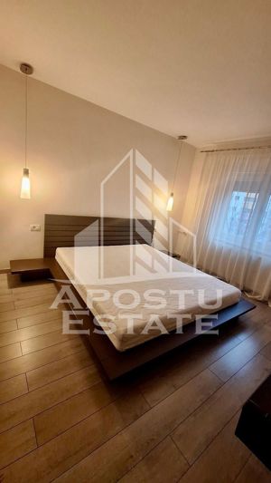 Apartament 3 camere,decomandat,bloc cu lft,zona Sala Olimpia - imagine 3