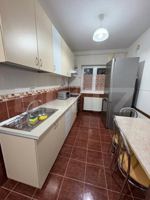 Apartament 2 camere, decomandat, 58 mp, parcare, zona Vivo - imagine 5