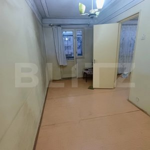 Apartament cu 3 camere, 48 mp, zona Vest  - imagine 2