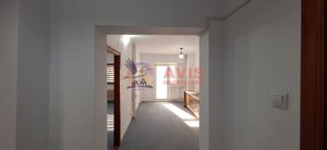 Apartament 3 camere pretabil birouri de inchiriat zona Piata Mare - imagine 7