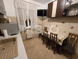 Apartament decomandat de vanzare cu 2 camere balcon boxa Vasile Aaron - imagine 11