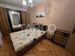 Apartament decomandat de vanzare cu 2 camere balcon boxa Vasile Aaron - imagine 4