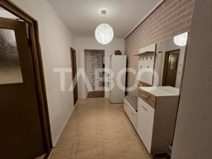 Apartament decomandat de vanzare cu 2 camere balcon boxa Vasile Aaron - imagine 6