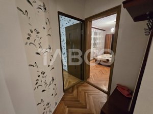 Apartament decomandat de vanzare cu 2 camere balcon boxa Vasile Aaron - imagine 12