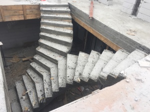 Echipa de constructii  - imagine 3