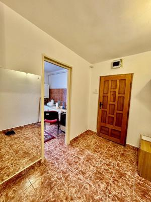 Apartament cu 2 camere, zona Aleea Muncii - Tot ce ai nevoie la parter - imagine 10