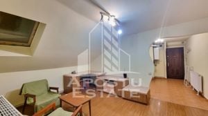 Apartament 2 camere, bloc anvelopat, zona Aradului.