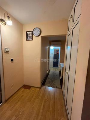 Apartament 3 cam M17 zona Piata - imagine 5