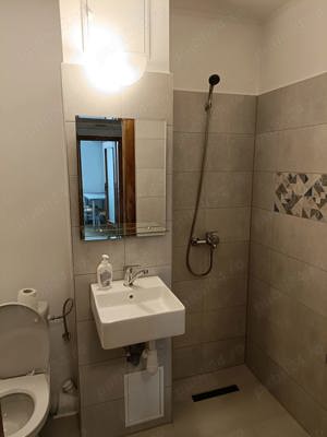 Vand apartament 2 camere  - imagine 4