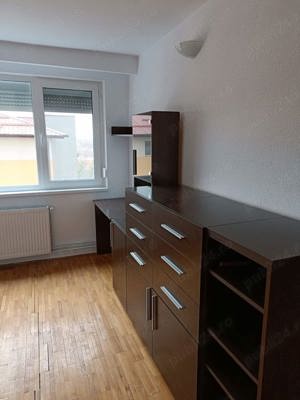 Vand apartament 2 camere  - imagine 5