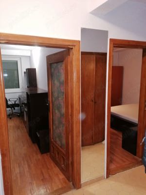 Vand apartament 2 camere  - imagine 7