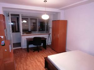 Vand apartament 2 camere  - imagine 8