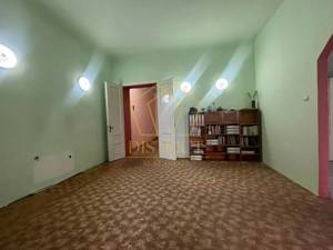 Apartament spatios in cladire istorica  cu gradina I Zona Centrala - imagine 1