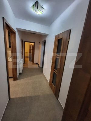 Apartament de 2 camere, 54 mp, 2 bai, 2 terase, garaj, zona Campului - imagine 3