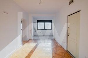 Apartament la casă de vânzare în Parcul Sub Arini 